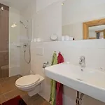 Haus Lackner Am In Kaernten 4* ويسنسي