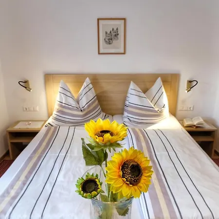 Bed & Breakfast Haus Lackner Am In Kaernten Weissensee