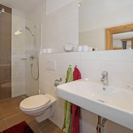 住宿加早餐酒店 Haus Lackner Am In Kaernten 4*