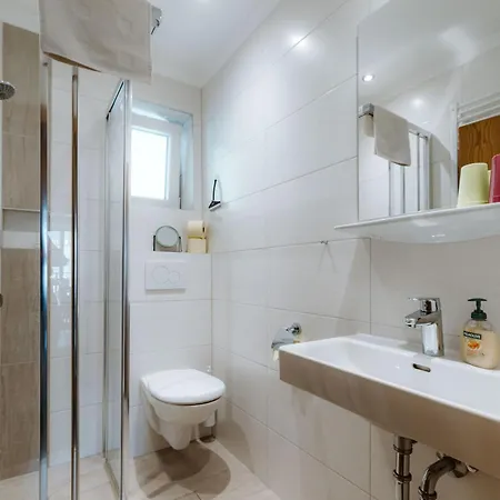 Bed & Breakfast Haus Lackner Am In Kaernten Weissensee