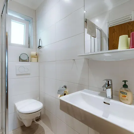 Bed & Breakfast Haus Lackner Am In Kaernten Weissensee